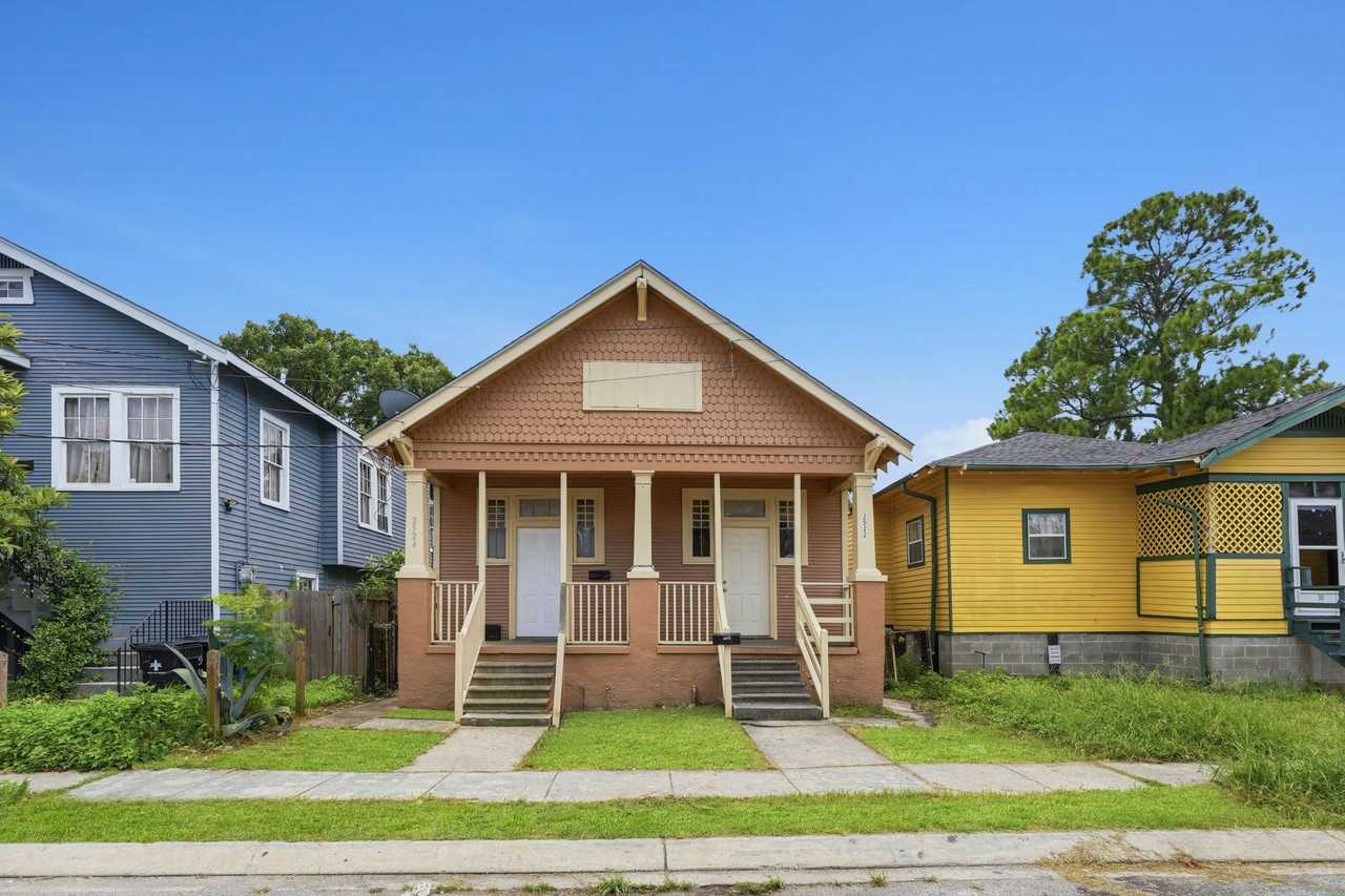 2522-24 N Prieur St - Photo 2 of 3