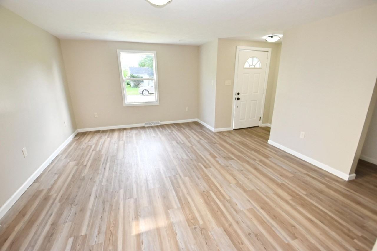 1014 W Bryan St - Photo 4 of 15