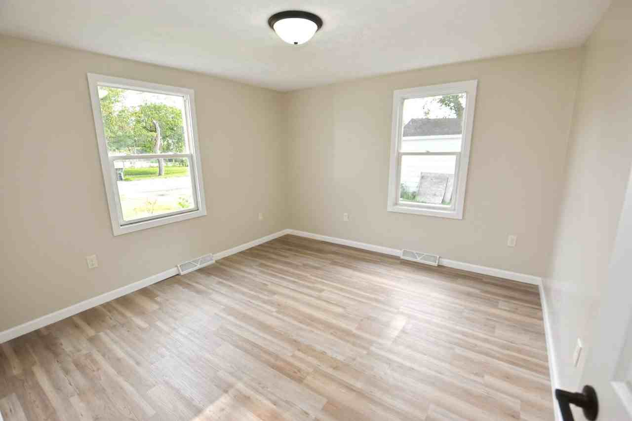 1014 W Bryan St - Photo 5 of 15