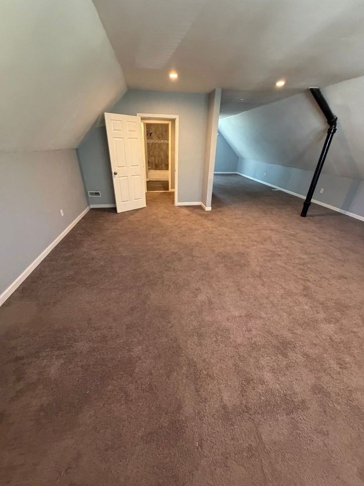 11624 Forest Ave - Photo 4 of 7