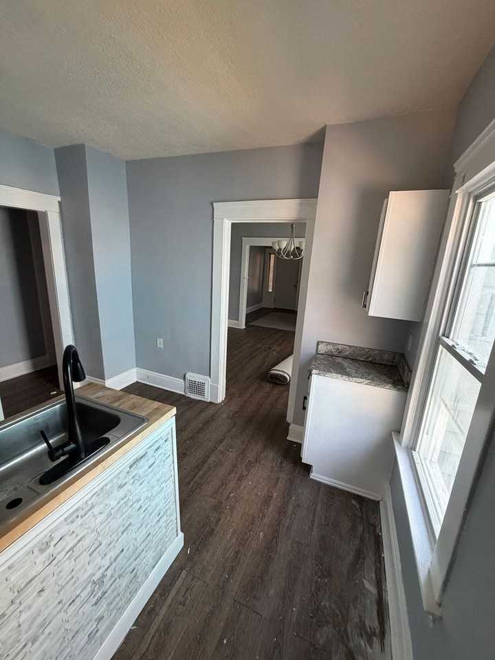 11624 Forest Ave - Photo 7 of 7