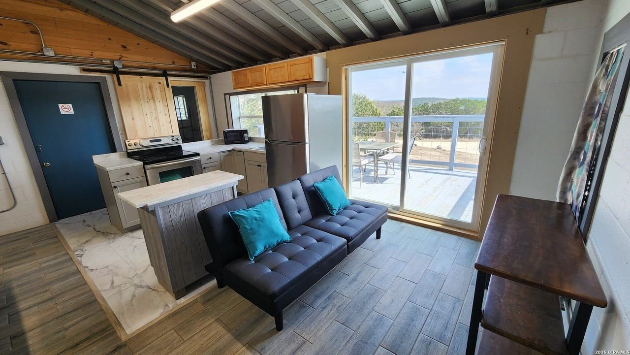 560 Mountain Dr #29 - Photo 4 of 19