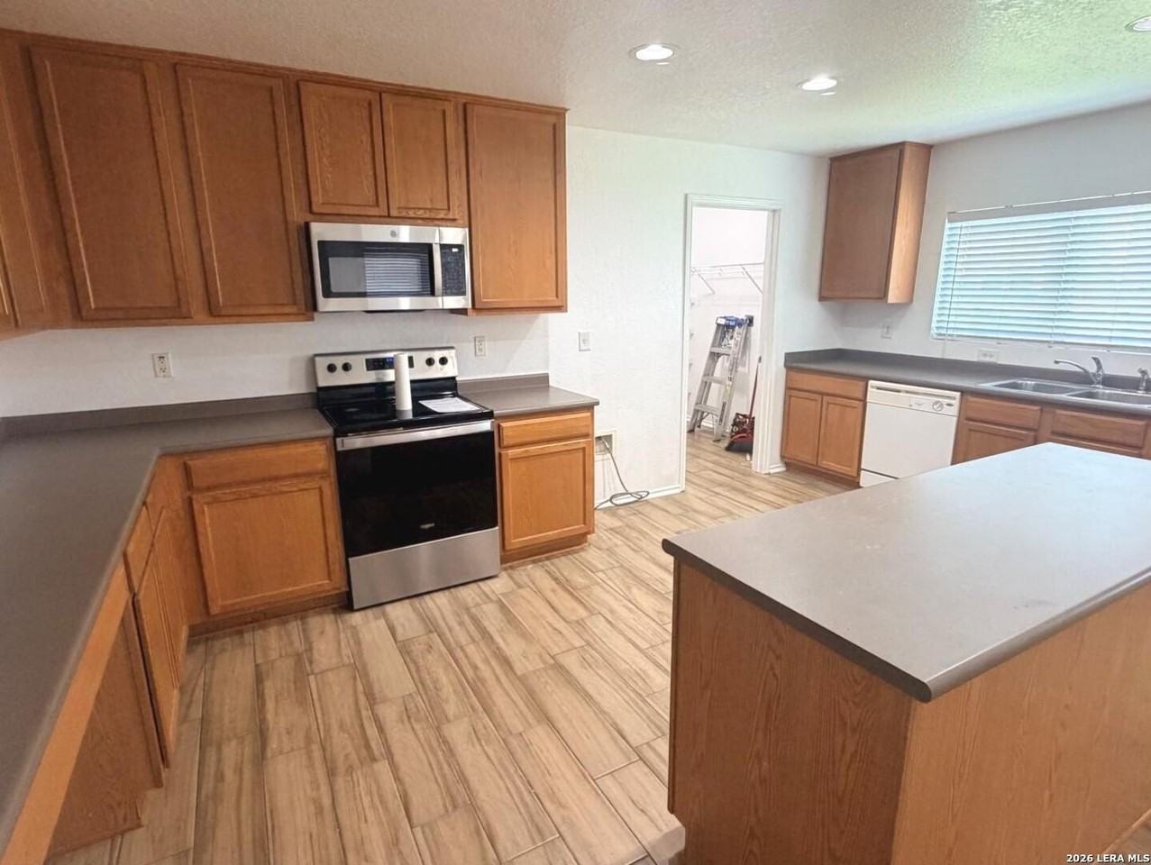 8835 Laguna Rio - Photo 5 of 19