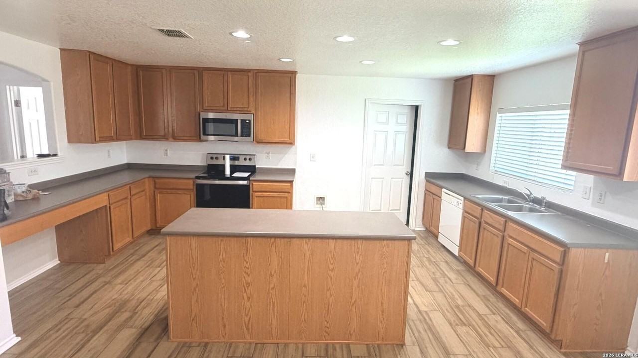 8835 Laguna Rio - Photo 6 of 19