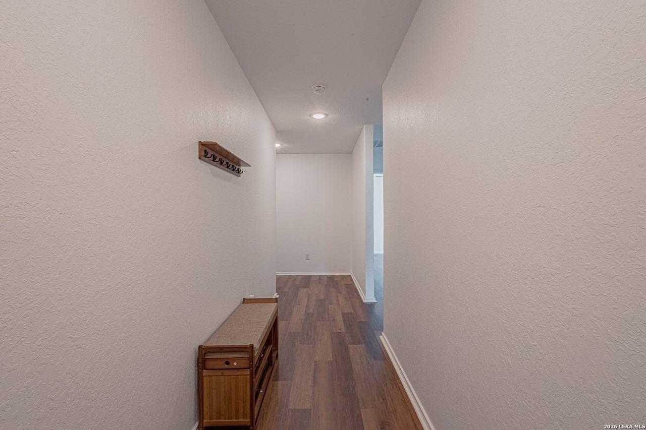 13727 Barn Door - Photo 3 of 15