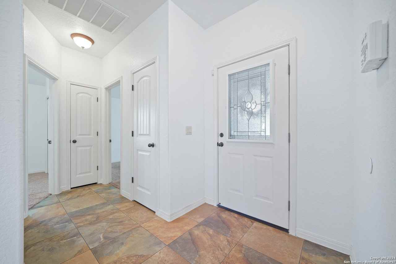1634 Sunblossom Cir - Photo 5 of 27