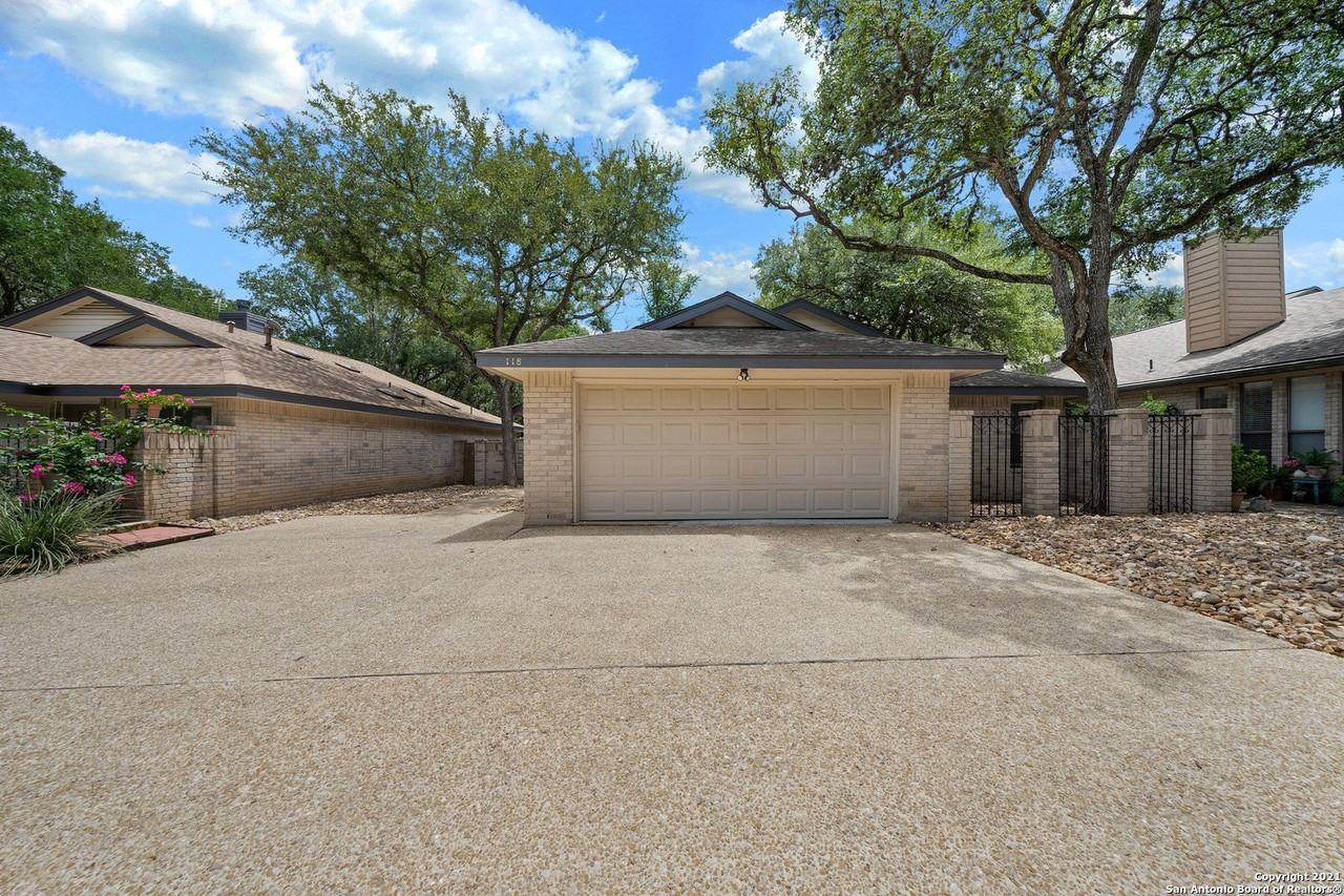 118 Golden Way
