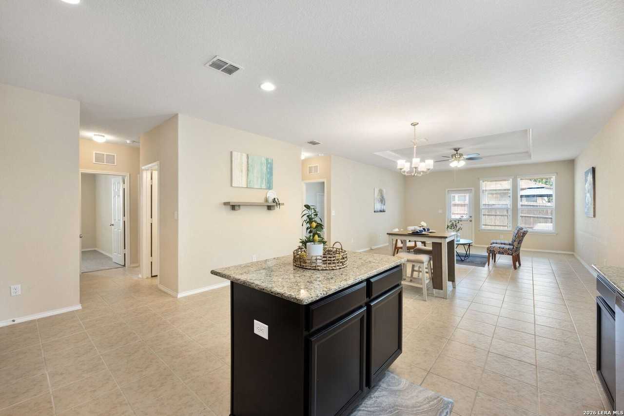 8722 Buggy Ln - Photo 6 of 22
