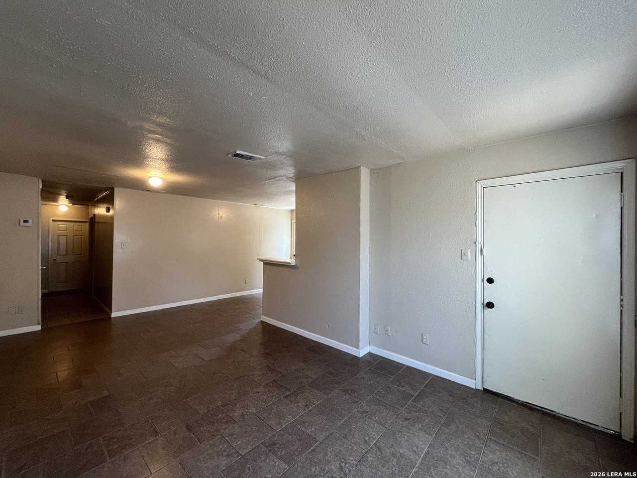 1136 San Francisco - Photo 4 of 20