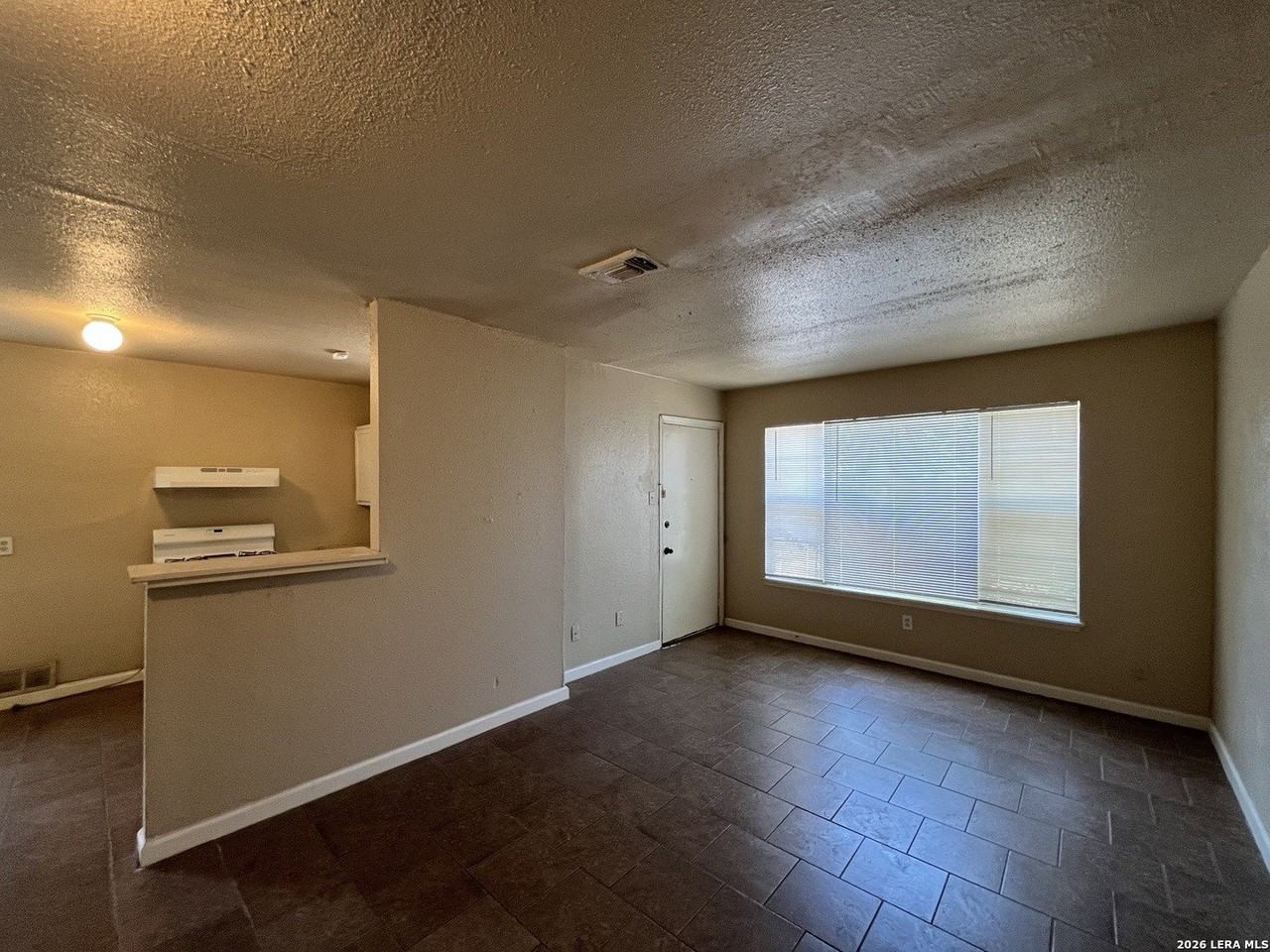 1136 San Francisco - Photo 5 of 20