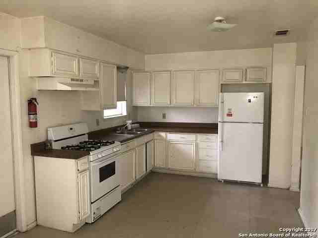 6007 Misty Valley Dr - Photo 2 of 9