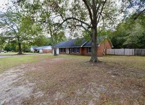 944 Twin Lakes Dr - Photo 4 of 50