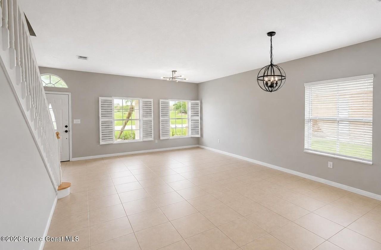 781 Glen Abbey Way - Photo 5 of 33