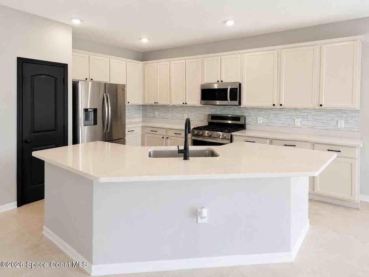 781 Glen Abbey Way - Photo 6 of 33