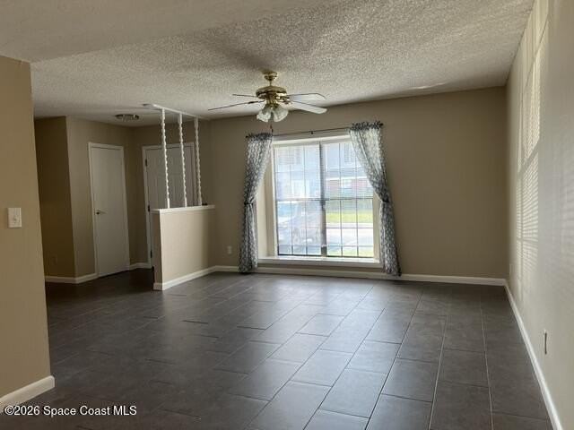 1514 Manor Dr Ne - Photo 3 of 21