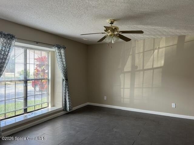 1514 Manor Dr Ne - Photo 4 of 21