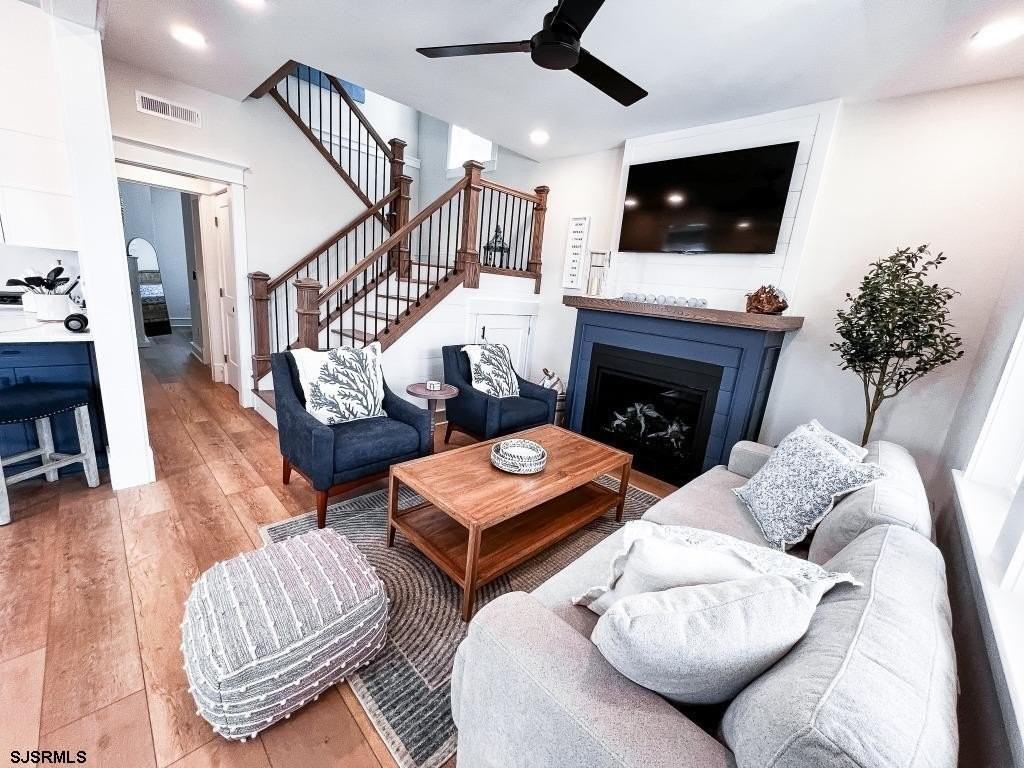 801 Stenton Pl #2 - Photo 6 of 26