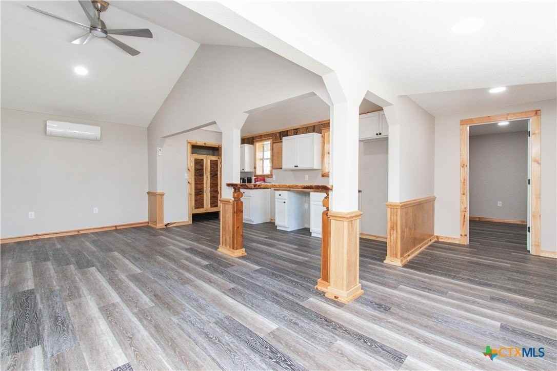 3 E Avenue N - Photo 2 of 19