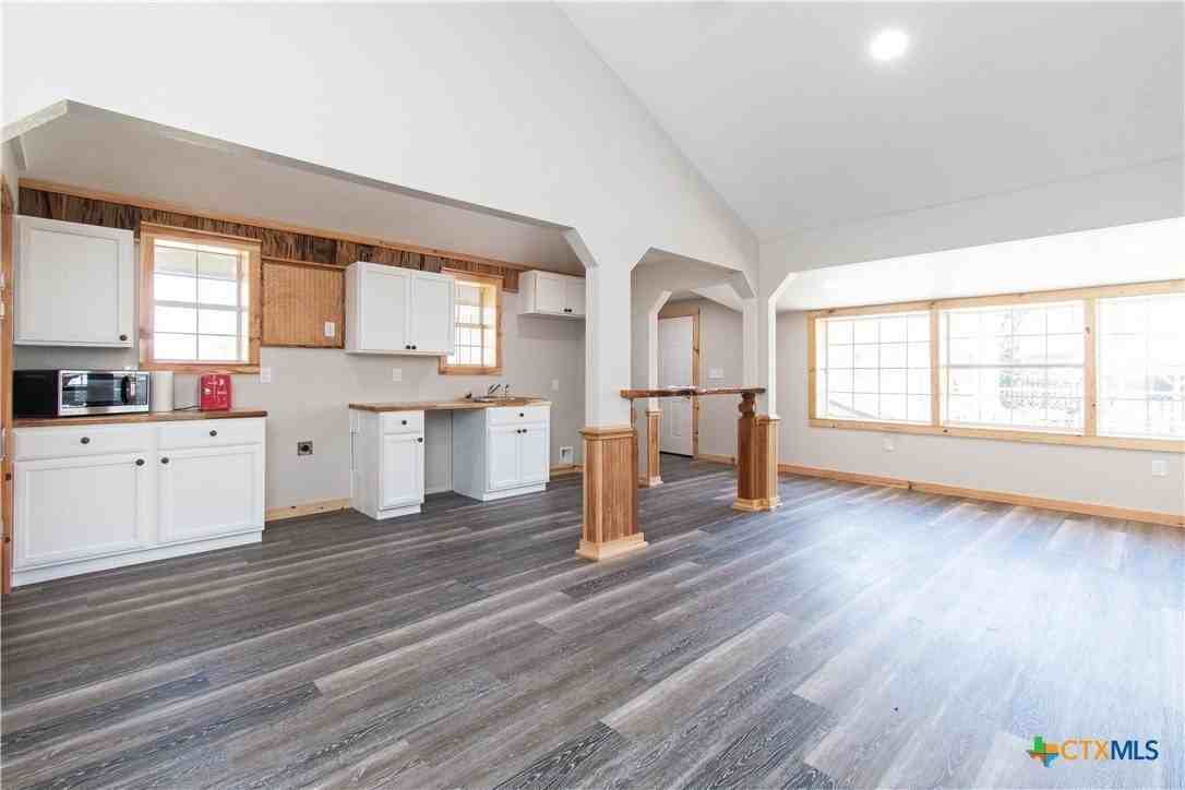 3 E Avenue N - Photo 3 of 19