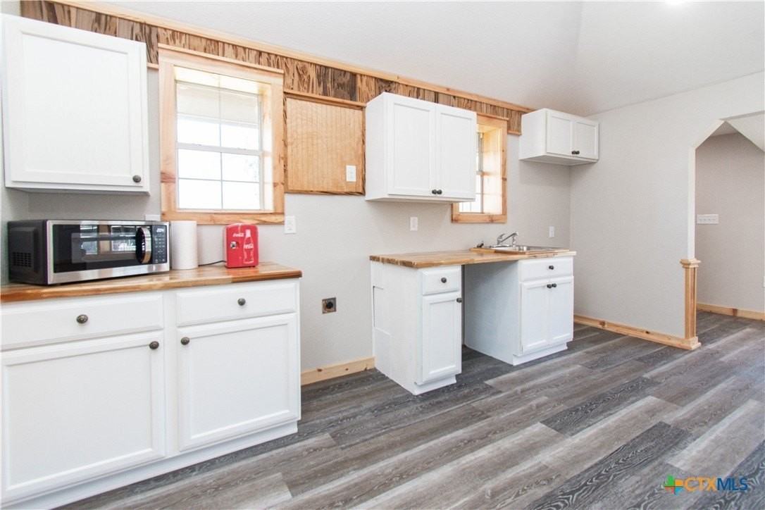 3 E Avenue N - Photo 5 of 19