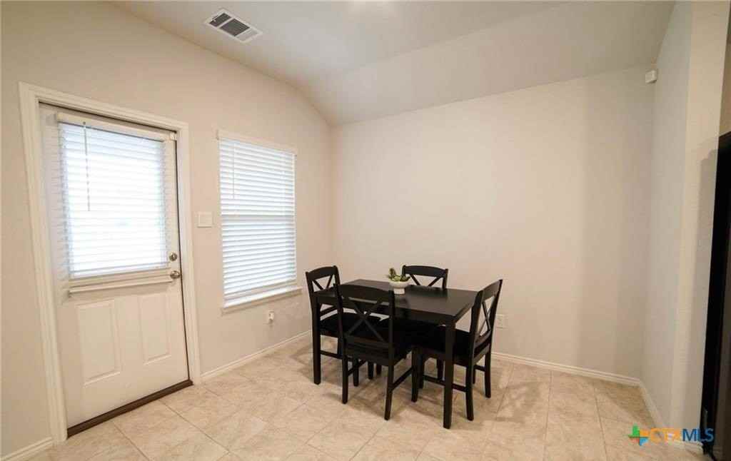 9700 Falme Ln - Photo 5 of 17
