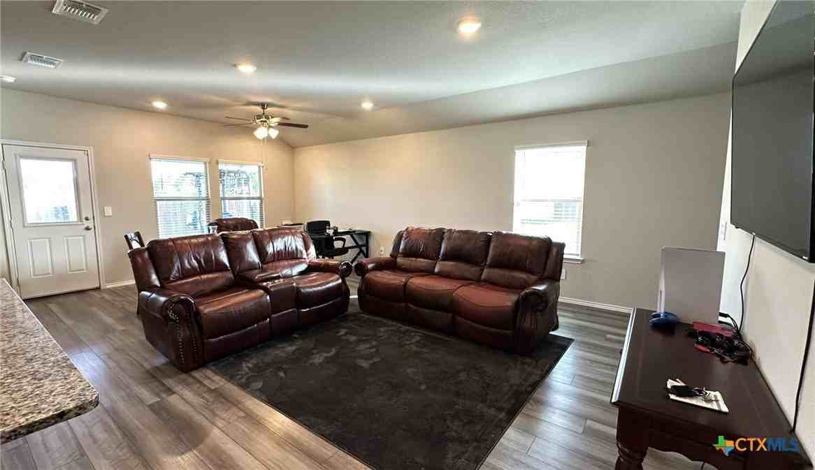 2518 Merganser Dr - Photo 3 of 21