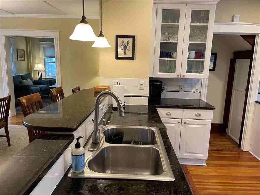 35 Annandale Rd - Photo 6 of 28