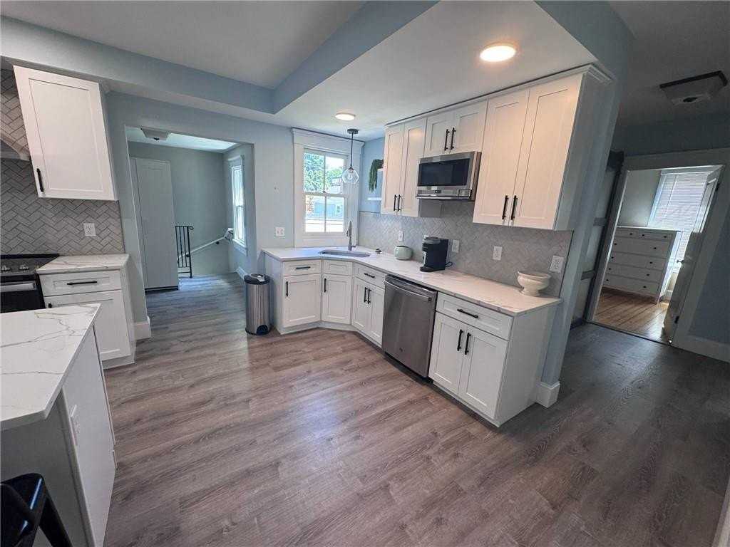 35 Elm St #B - Photo 5 of 27