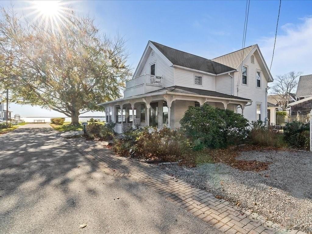51 9th Ave - Photo 2 of 34