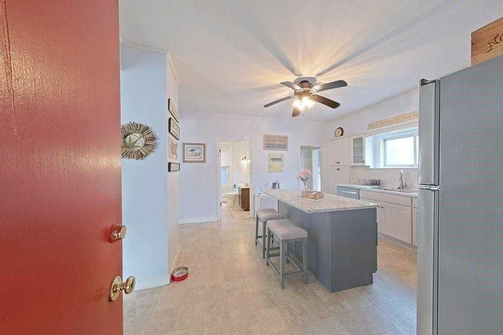 36 Dixon St - Photo 2 of 35