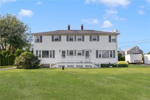 featured image of 9 Chestnut Hill Rd #B