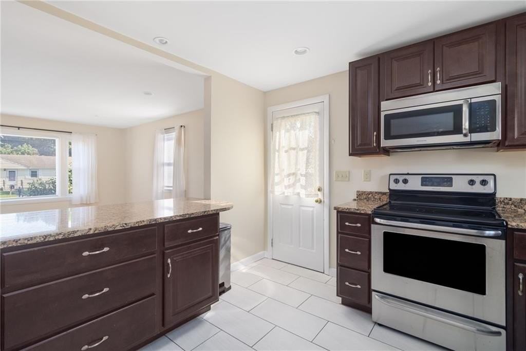 9 Chestnut Hill Rd #B - Photo 6 of 34