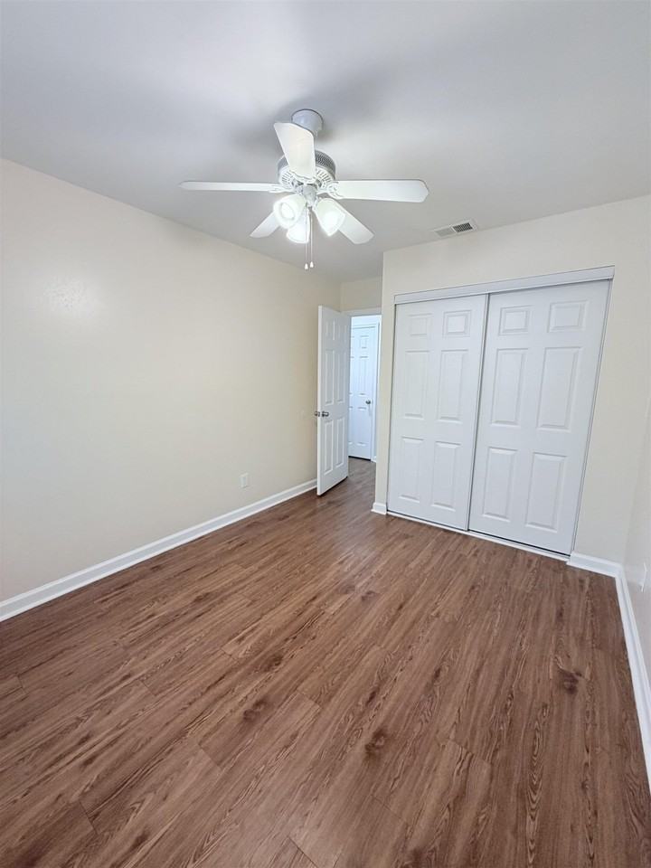 1352 Ocala Rd #B - Photo 7 of 15