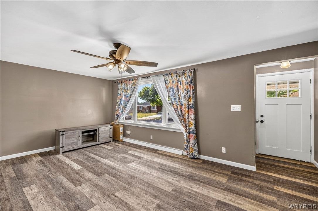 28 Parkview Ter - Photo 4 of 27