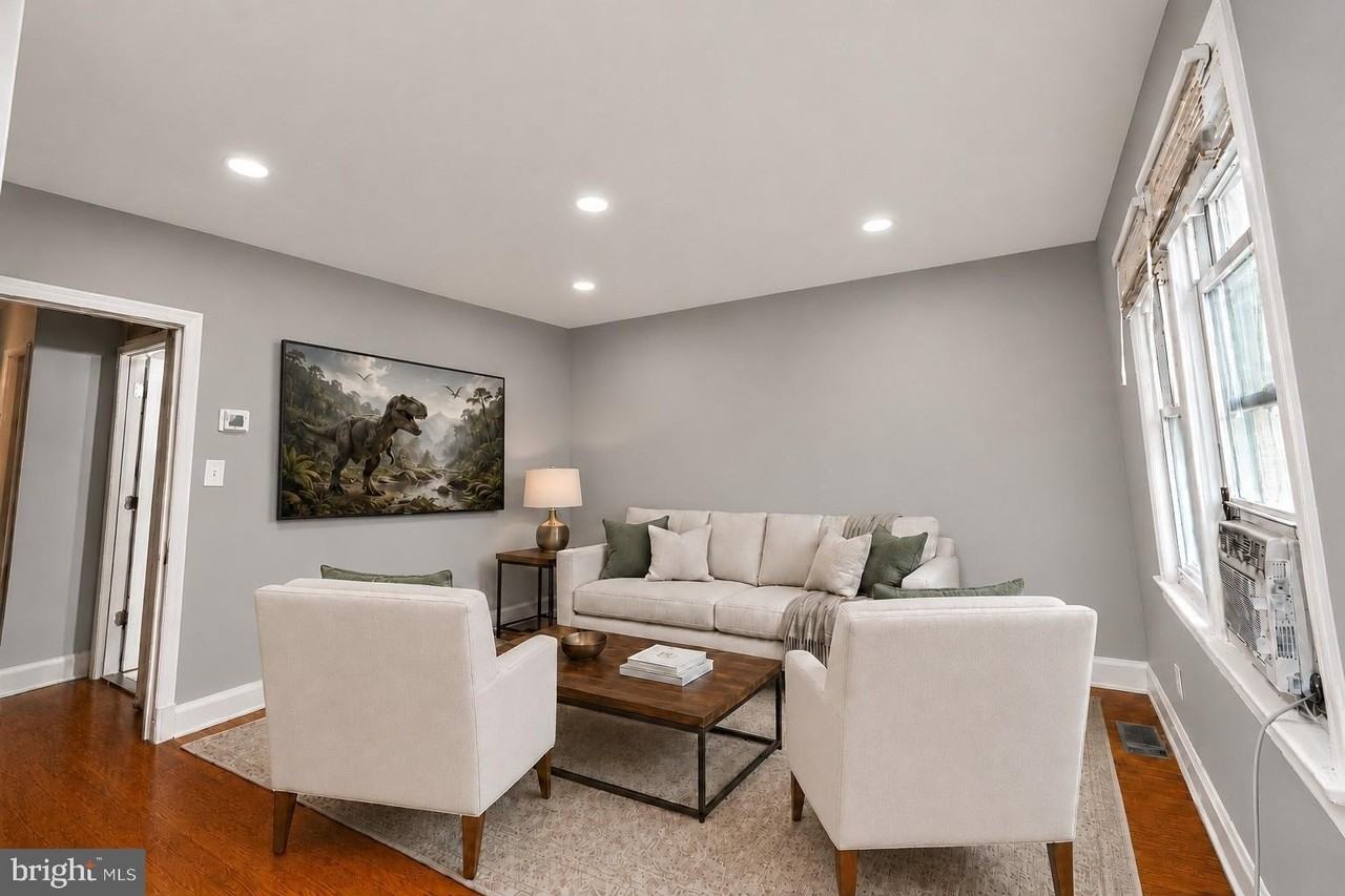 1329 Orren St Ne #2 - Photo 4 of 16