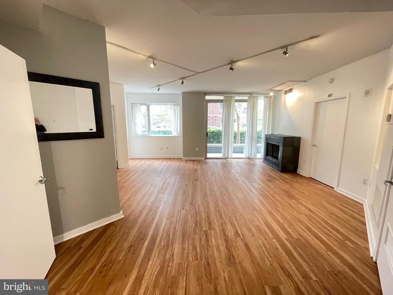 1300 13th St Nw #106 - Photo 3 of 25