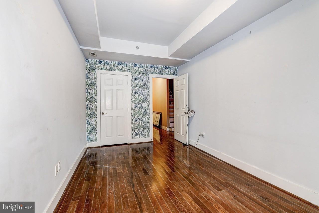 1724 Fleet St - Photo 4 of 27