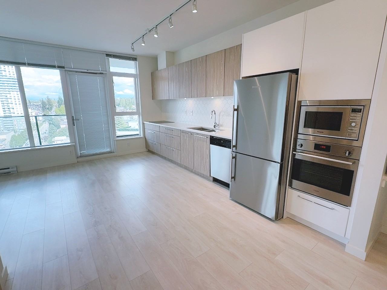 691 North Road #13th Floor - Photo 3 of 24