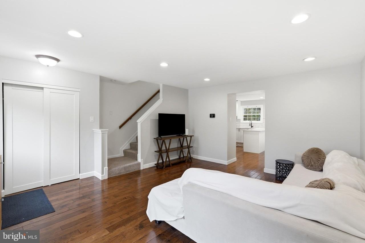 22 Habersham Ct - Photo 5 of 30