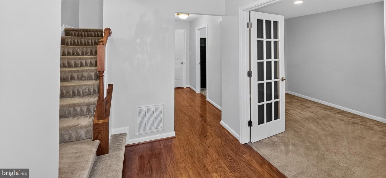 5363 S Center Dr - Photo 4 of 30