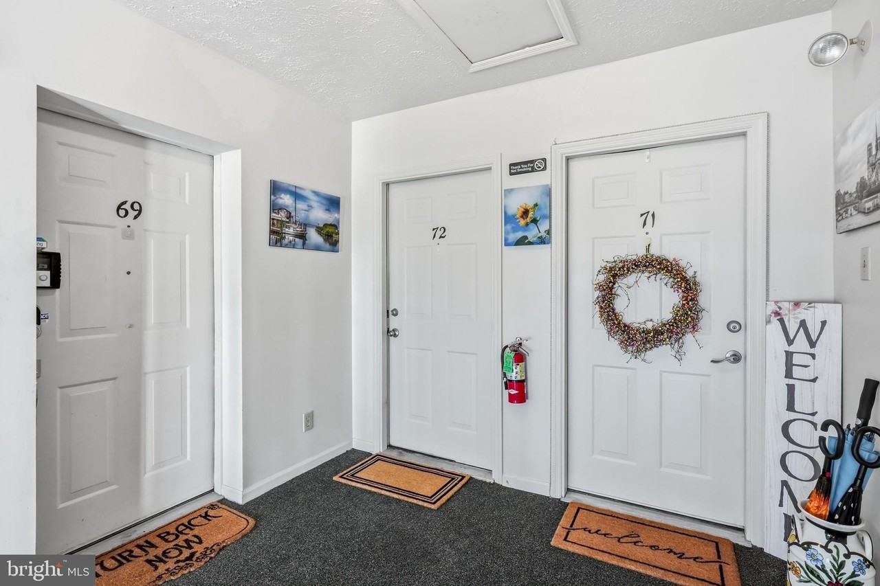 72 Eldon Way - Photo 5 of 38