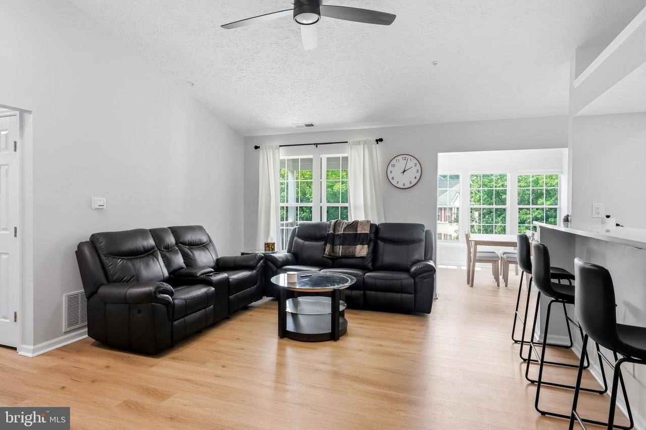 72 Eldon Way - Photo 7 of 38
