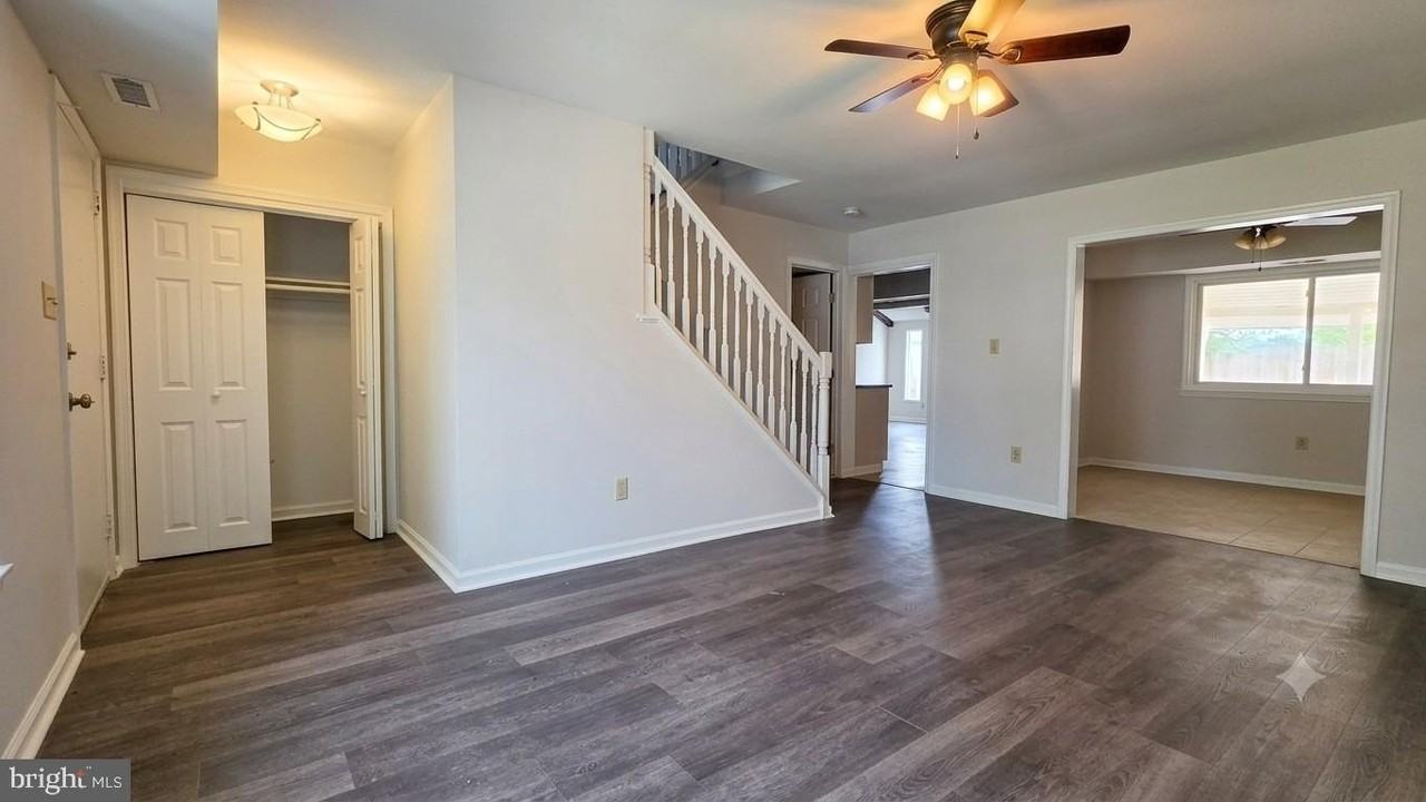 29 Fomalhaut Ave - Photo 5 of 19