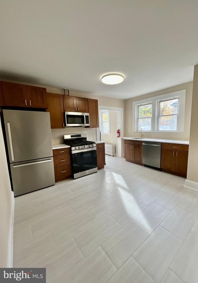 1100 Prospect St #1 - Photo 2 of 7