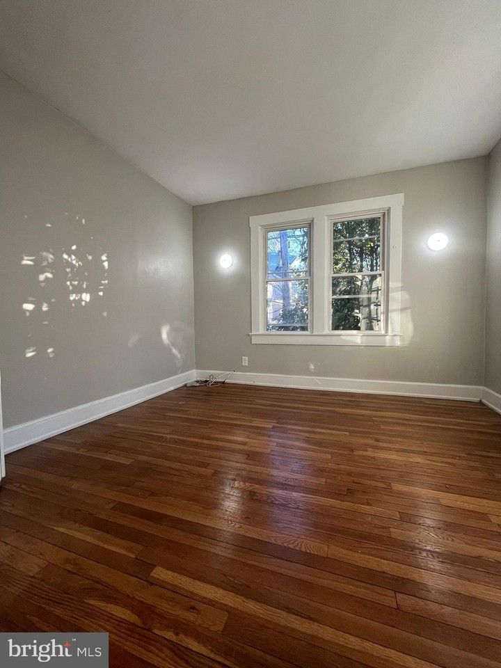 1100 Prospect St #1 - Photo 7 of 7