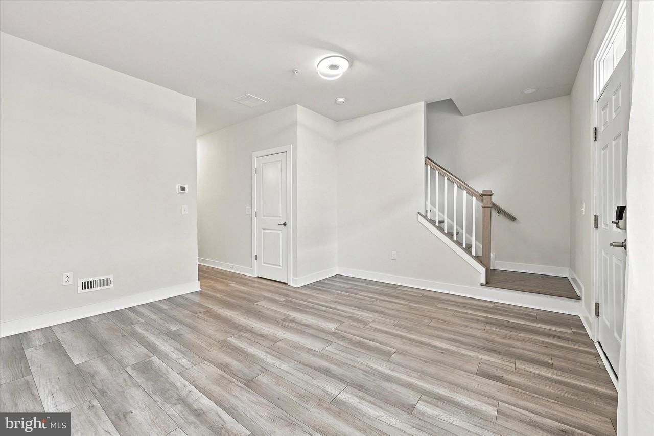115-A King St - Photo 4 of 15