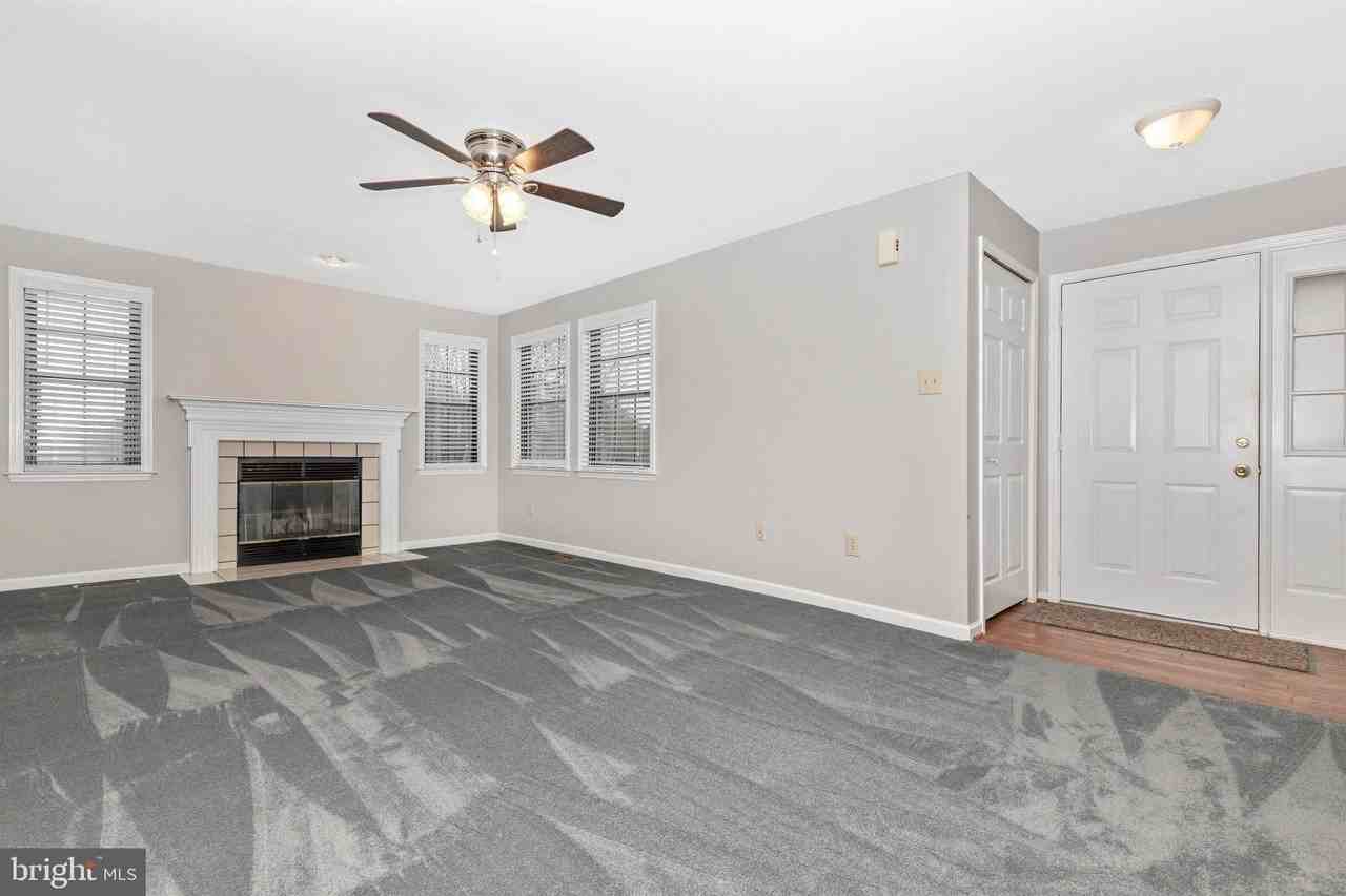 250 Yorkminster Rd #1301A - Photo 2 of 30
