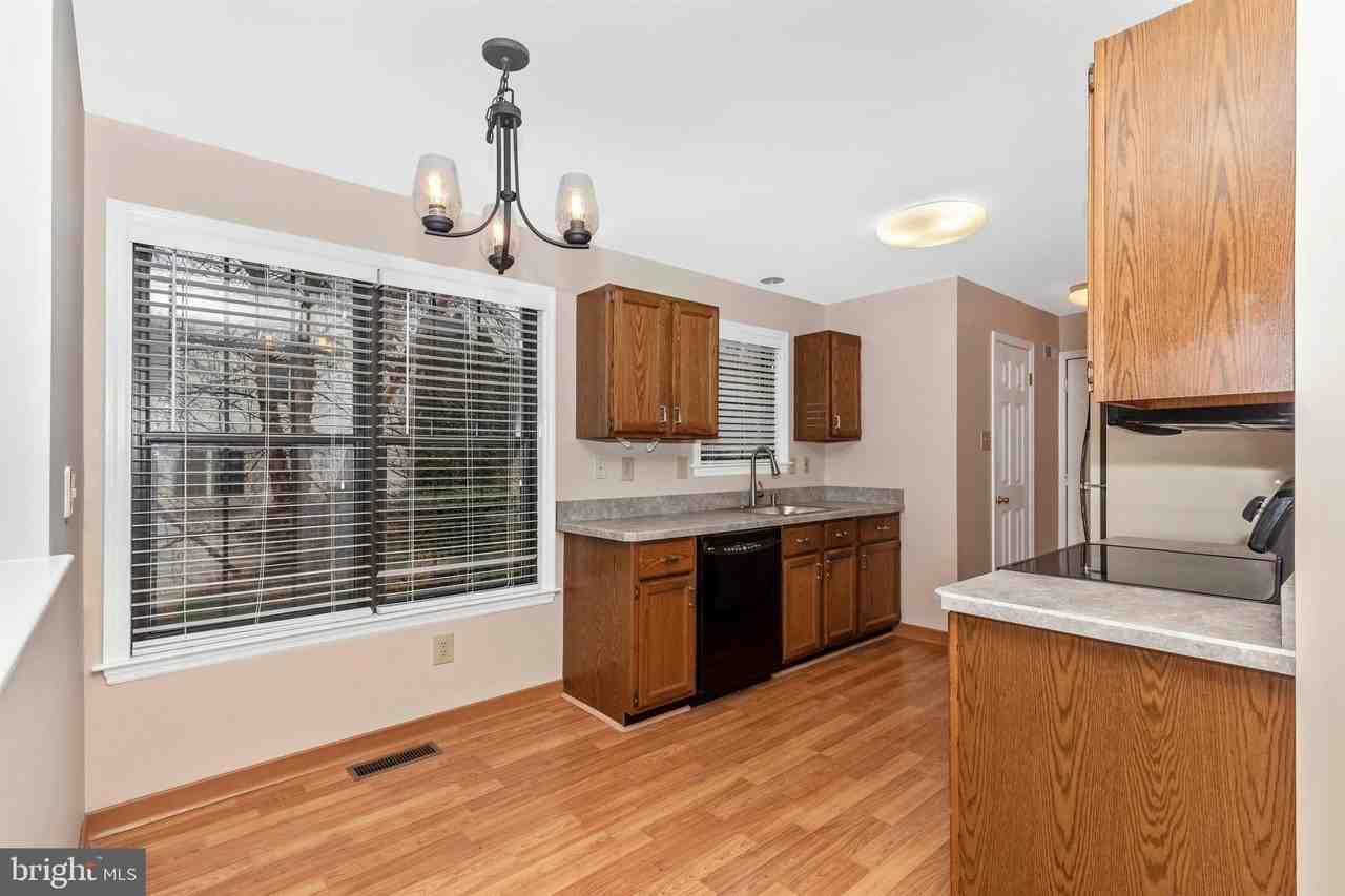 250 Yorkminster Rd #1301A - Photo 6 of 30