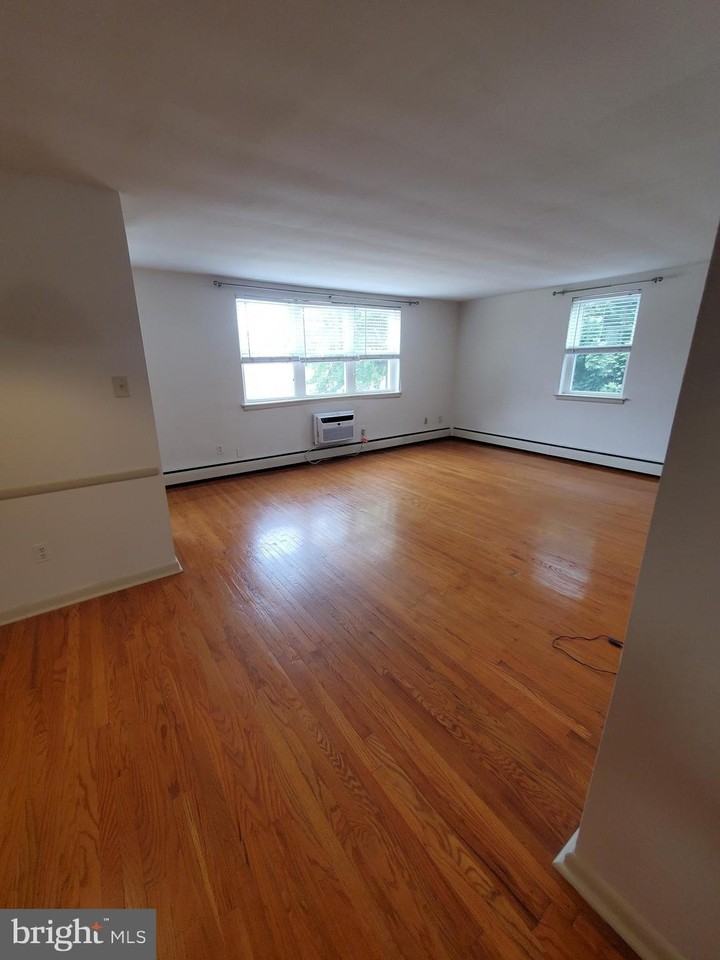 3209 W Chester Pike #B1 - Photo 5 of 10