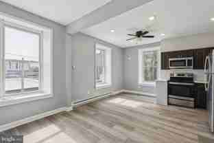 21 E Price St #2B - Photo 1 of 1